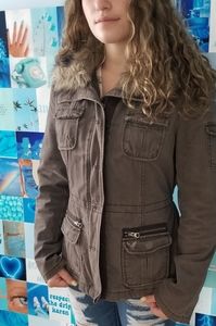 America Eagle Outfitter Fur Collar Utlity Jacket